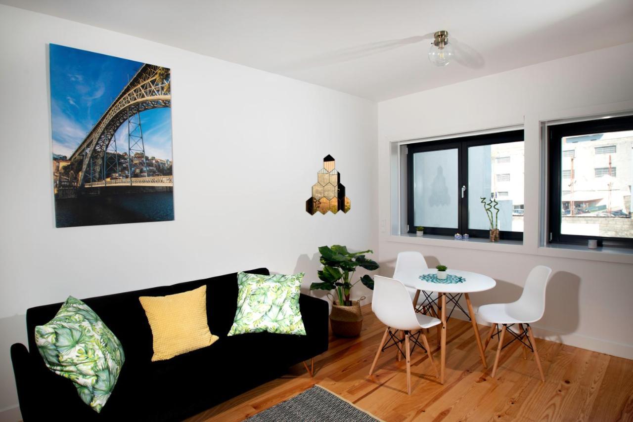 Guest H4U - Porto Batalha City Center Exterior photo